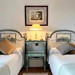 Castillo De Corvinos Bed & Breakfast