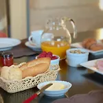 Castillo De Corvinos Couette-café