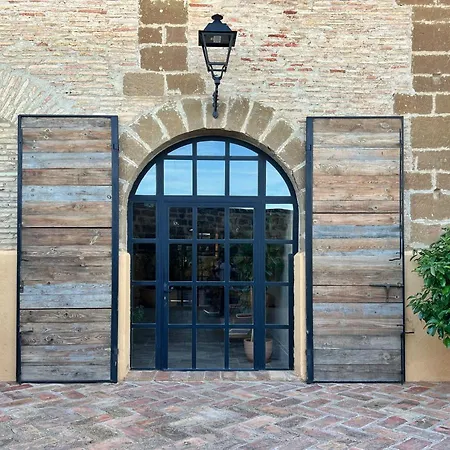 Bed and breakfast Castillo De Corvinos Huesca