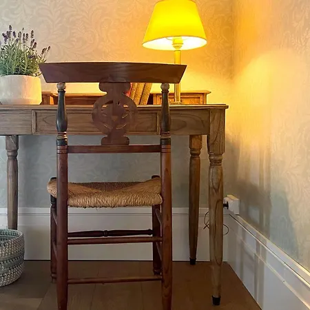 Bed and breakfast Castillo De Corvinos Huesca