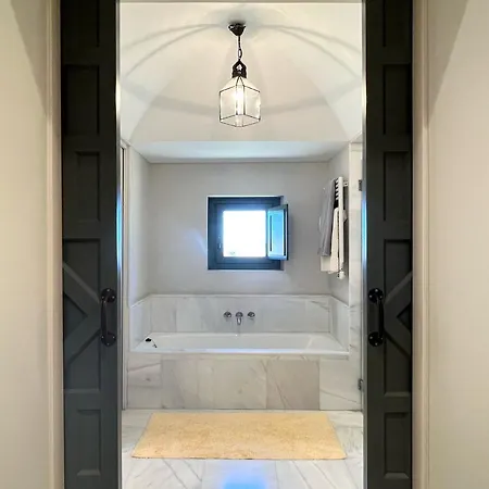 Castillo De Corvinos 4* Huesca