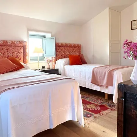 Castillo De Corvinos 4*