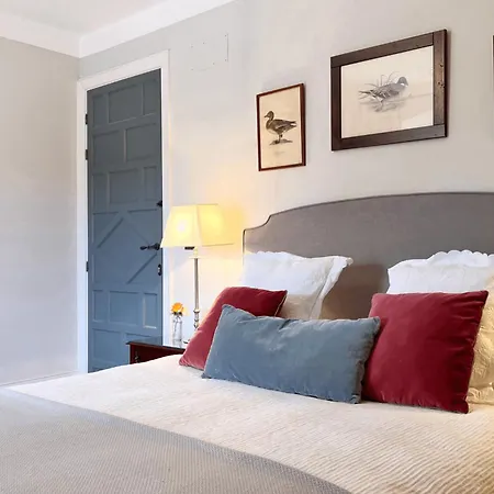 Bed and Breakfast Castillo De Corvinos