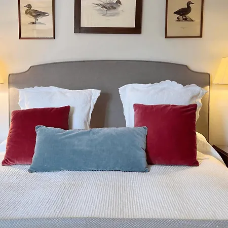 Castillo De Corvinos Bed and breakfast