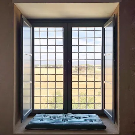 Bed and Breakfast Castillo De Corvinos