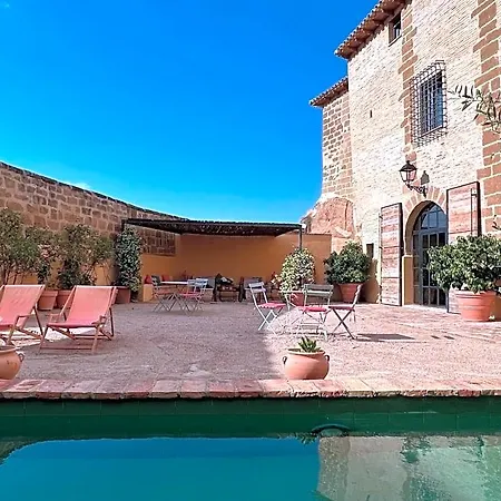 Castillo De Corvinos Bed and Breakfast