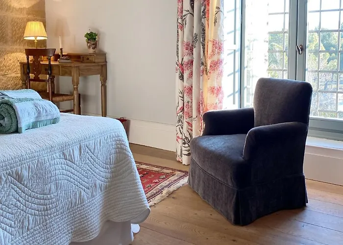 Castillo De Corvinos Bed & Breakfast