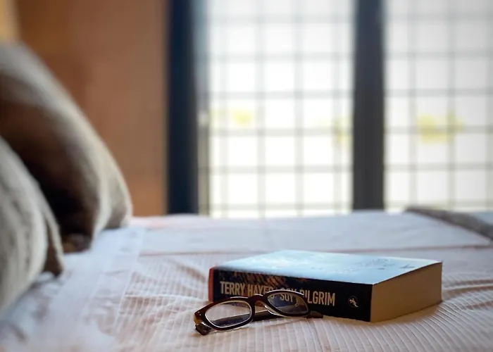 Castillo De Corvinos Bed & Breakfast