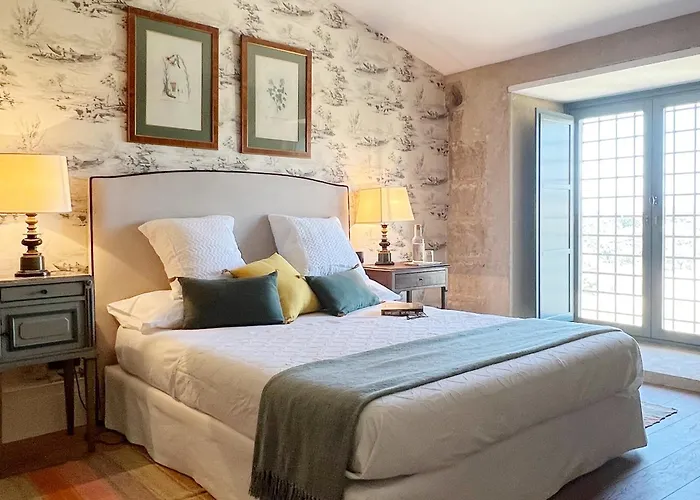 Bed & Breakfast Castillo De Corvinos 4*