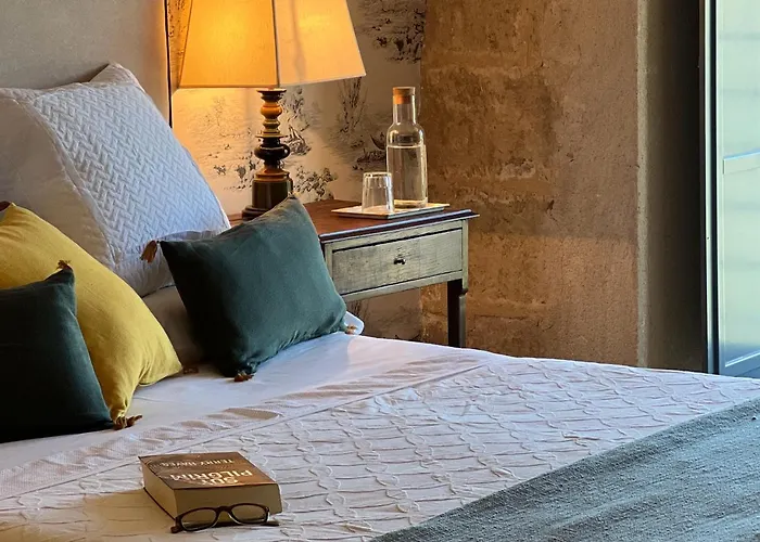 Bed & Breakfast Castillo De Corvinos