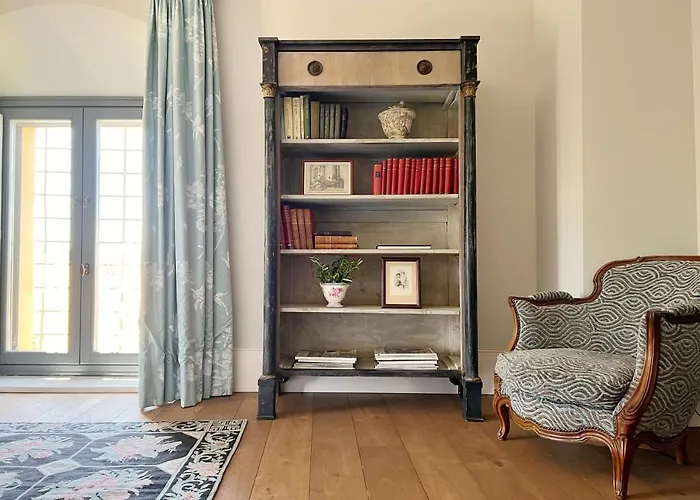 Castillo De Corvinos Bed & Breakfast